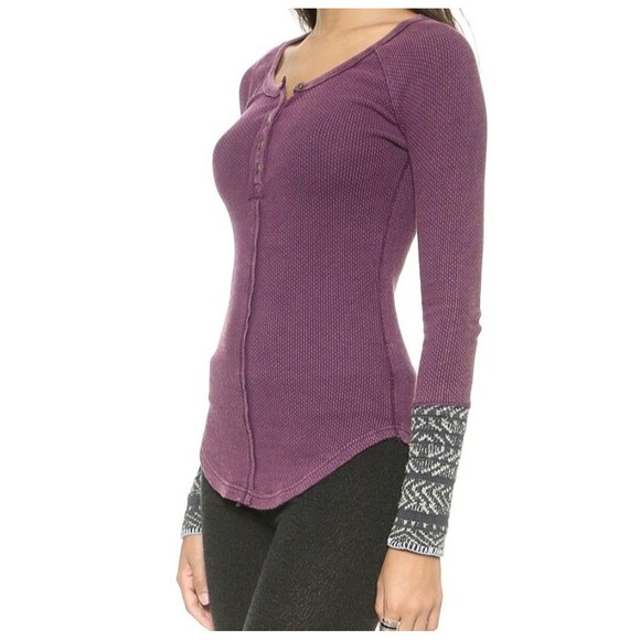Free People Purple Ski Lodge Newbie Thermal Henley Top Crochet Cuffs Size L Boho - Picture 1 of 9